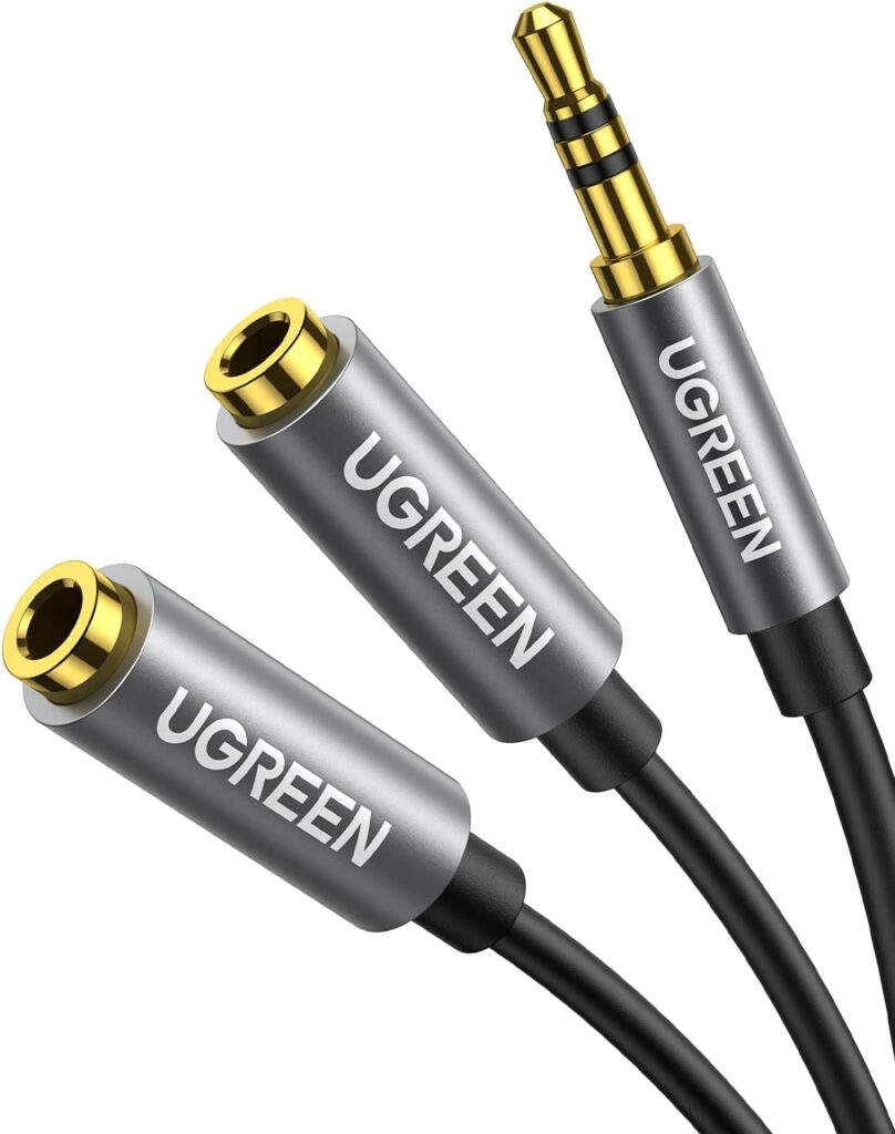 Ugreen AV123 3.5Mm Aux Stereo Audio Splitter Cable With Braid 20Cm (Black)-10532